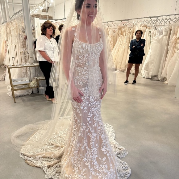 Galia Lahav Wedding Dress, Overskirt, Veil and Blusher - Picture 8 of 11